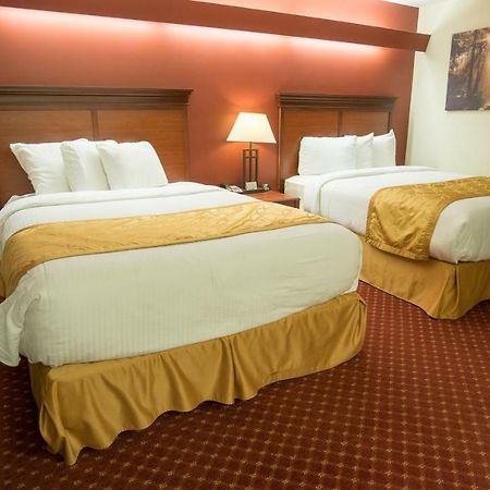 Shepherd Mountain Inn & Suites Pilot Knob Luaran gambar