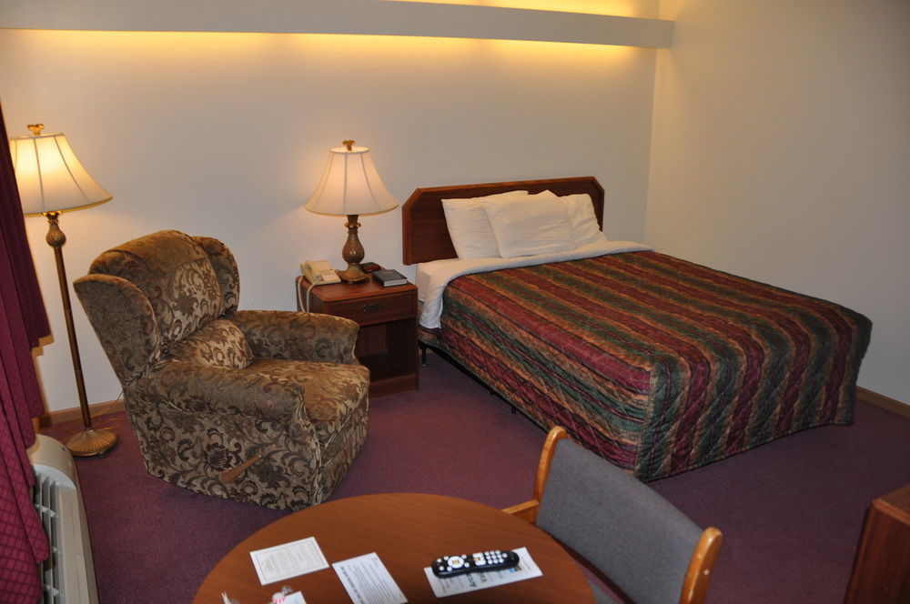 Shepherd Mountain Inn & Suites Pilot Knob Luaran gambar