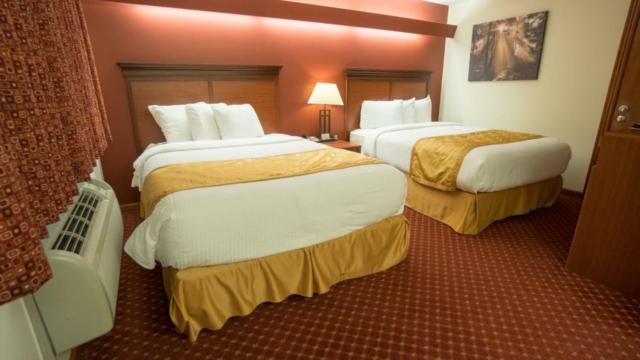 Shepherd Mountain Inn & Suites Pilot Knob Luaran gambar