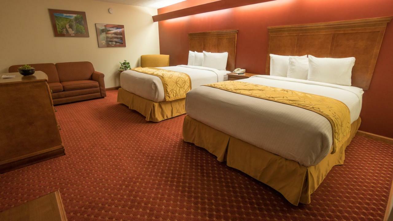 Shepherd Mountain Inn & Suites Pilot Knob Luaran gambar