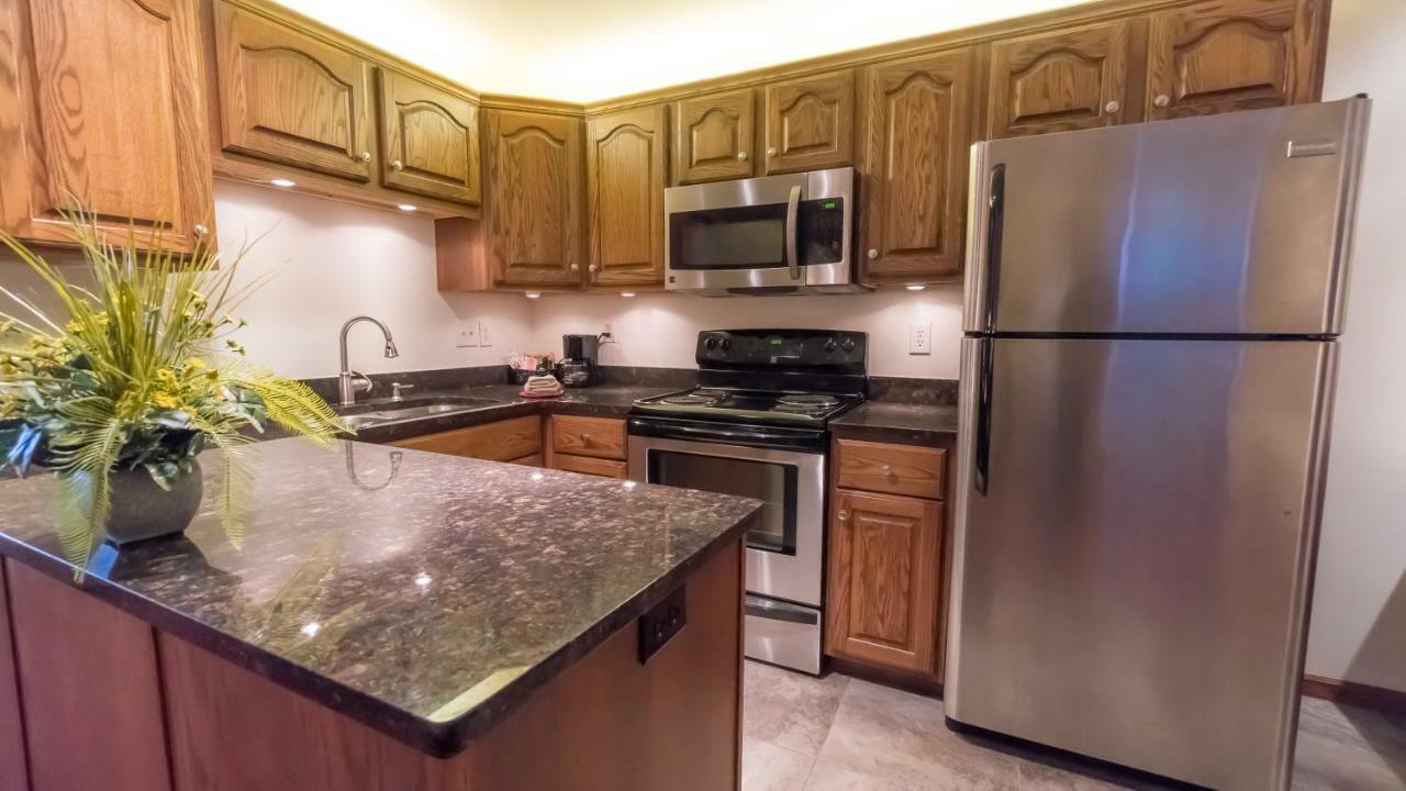 Shepherd Mountain Inn & Suites Pilot Knob Luaran gambar