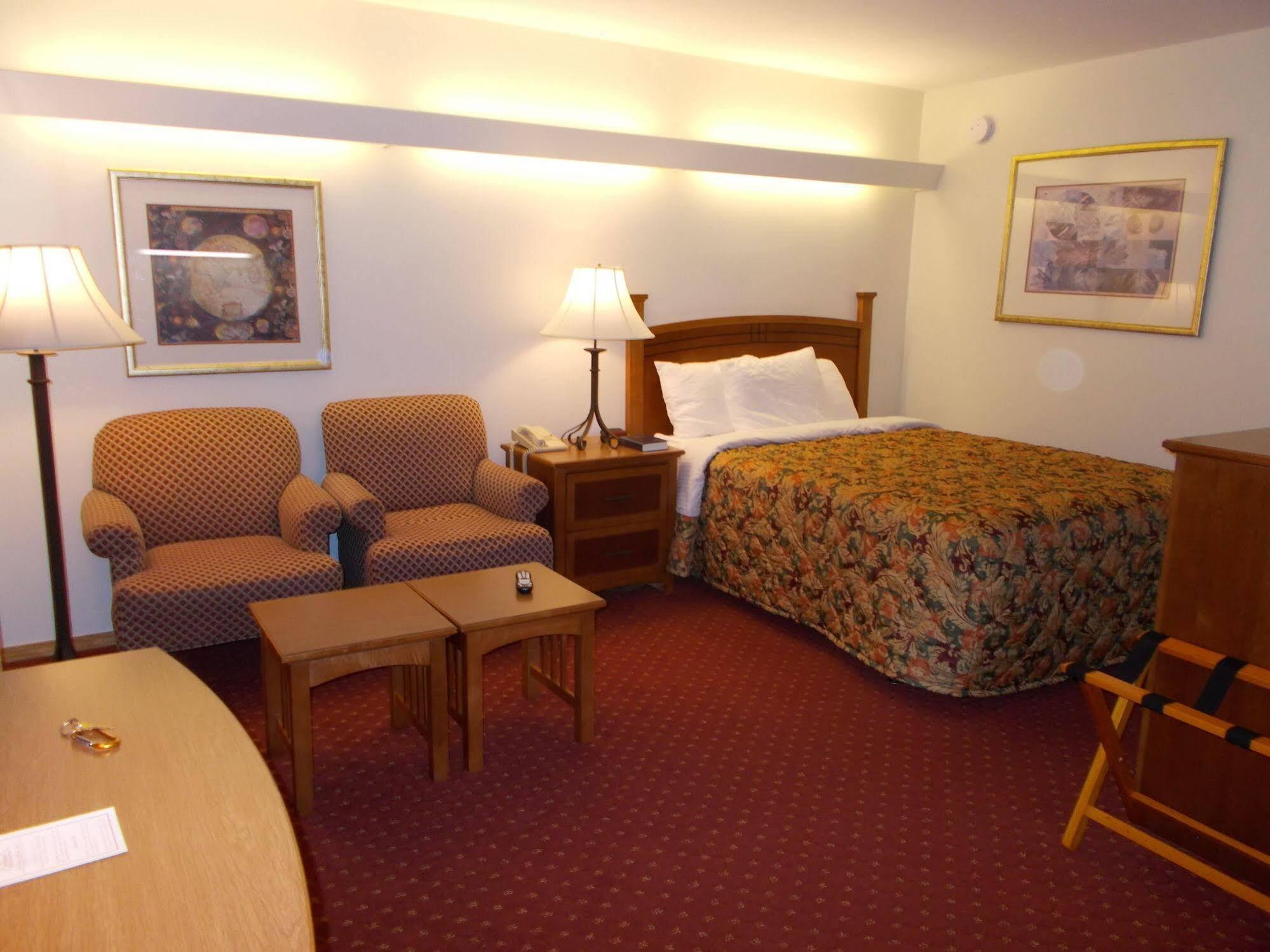 Shepherd Mountain Inn & Suites Pilot Knob Luaran gambar