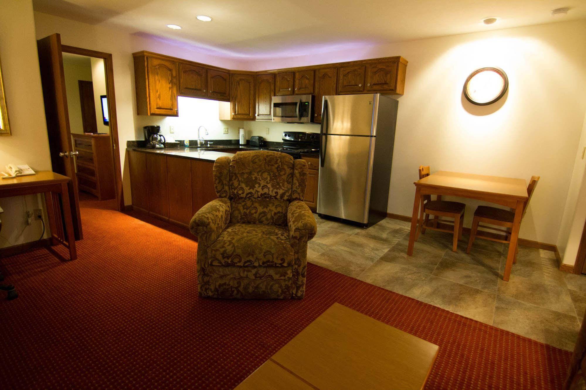Shepherd Mountain Inn & Suites Pilot Knob Luaran gambar
