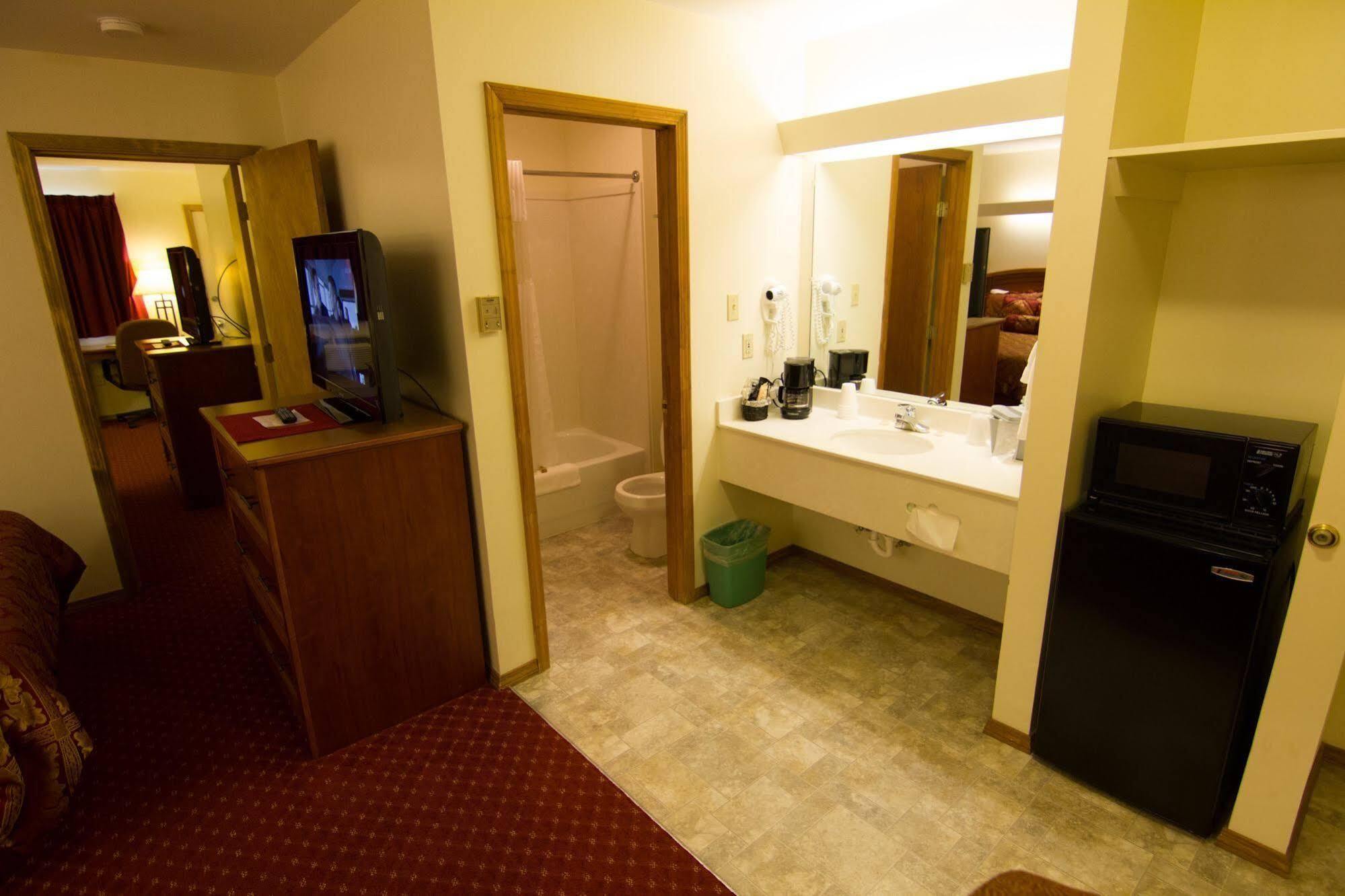 Shepherd Mountain Inn & Suites Pilot Knob Luaran gambar