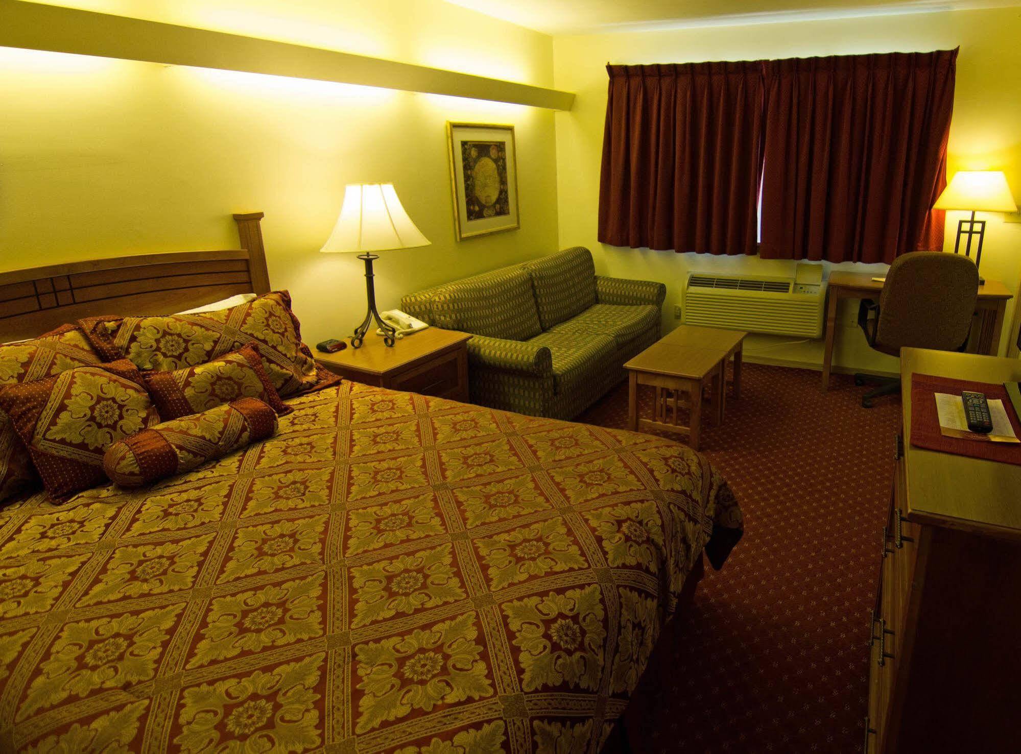 Shepherd Mountain Inn & Suites Pilot Knob Luaran gambar